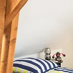 De Avec Piscine Chauffee * Villeneuve-dʼAveyron