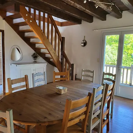 Maison De Vacance Avec Piscine Chauffee 빌라 Villeneuve-dʼAveyron