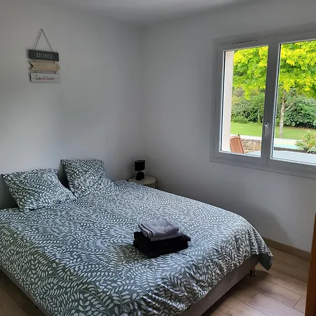 빌라 Maison De Vacance Avec Piscine Chauffee Villeneuve-dʼAveyron