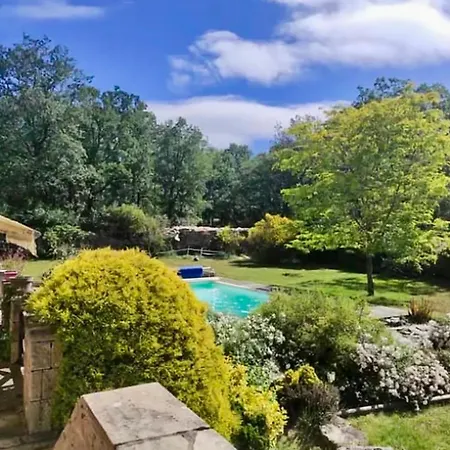 De Avec Piscine Chauffee Villeneuve-dʼAveyron