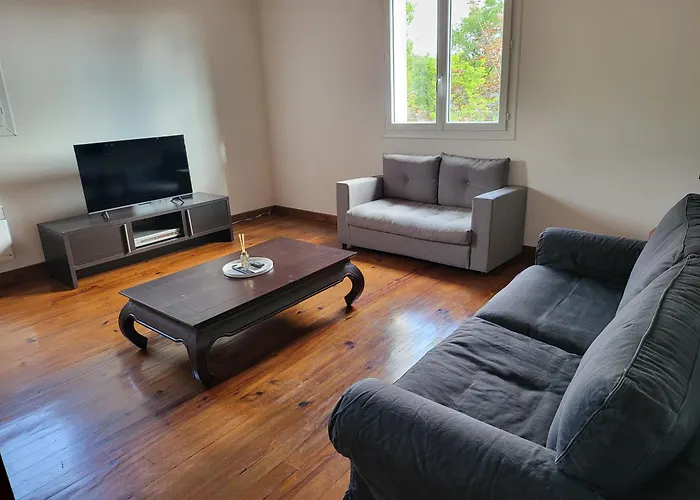 De Avec Piscine Chauffée Villa Villeneuve-dʼAveyron