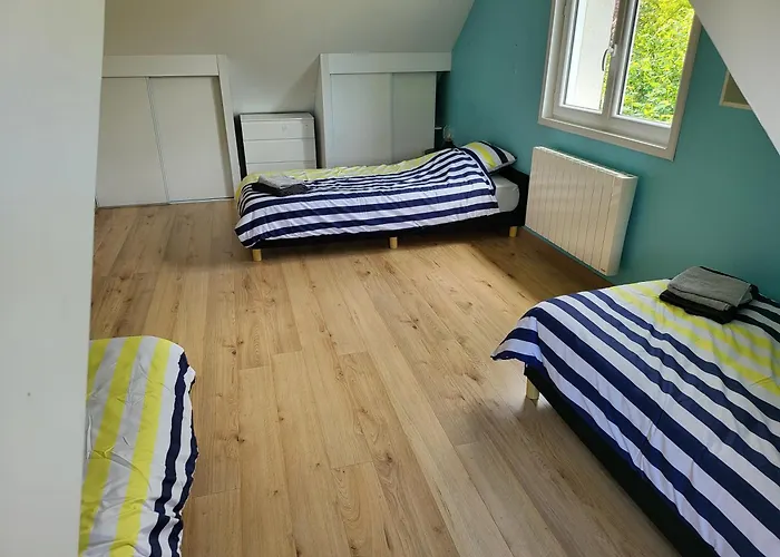 Maison De Vacance Avec Piscine Chauffee * Villeneuve-dʼAveyron