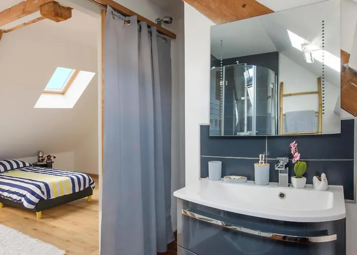 De Avec Piscine Chauffée * Villeneuve-dʼAveyron